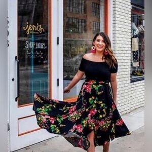 CAbi Drama Floral Asymmetrical High Low Wrap Skirt Size Small 5700